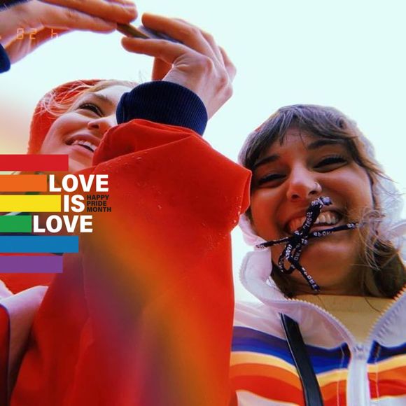 Meet your Posher, Kelsey - Picture 1 of 1